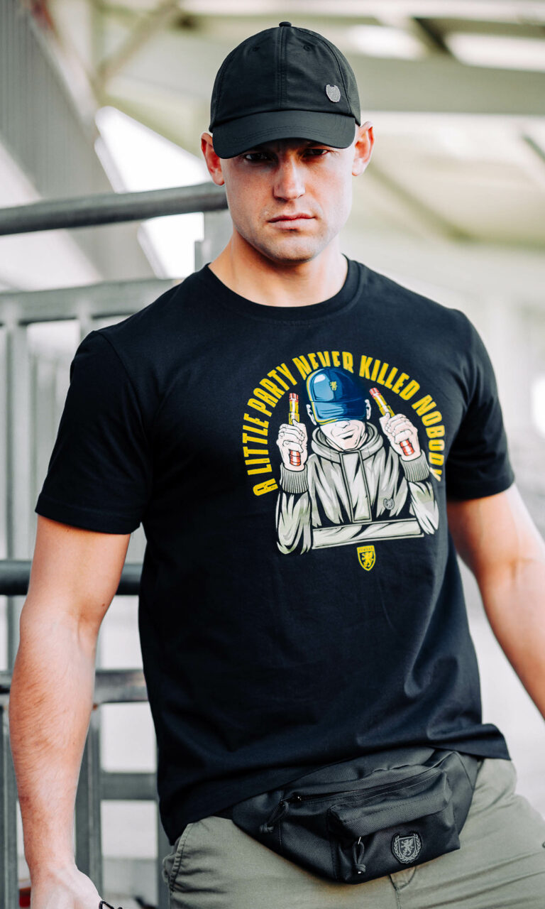 T-shirt "Little party" Black