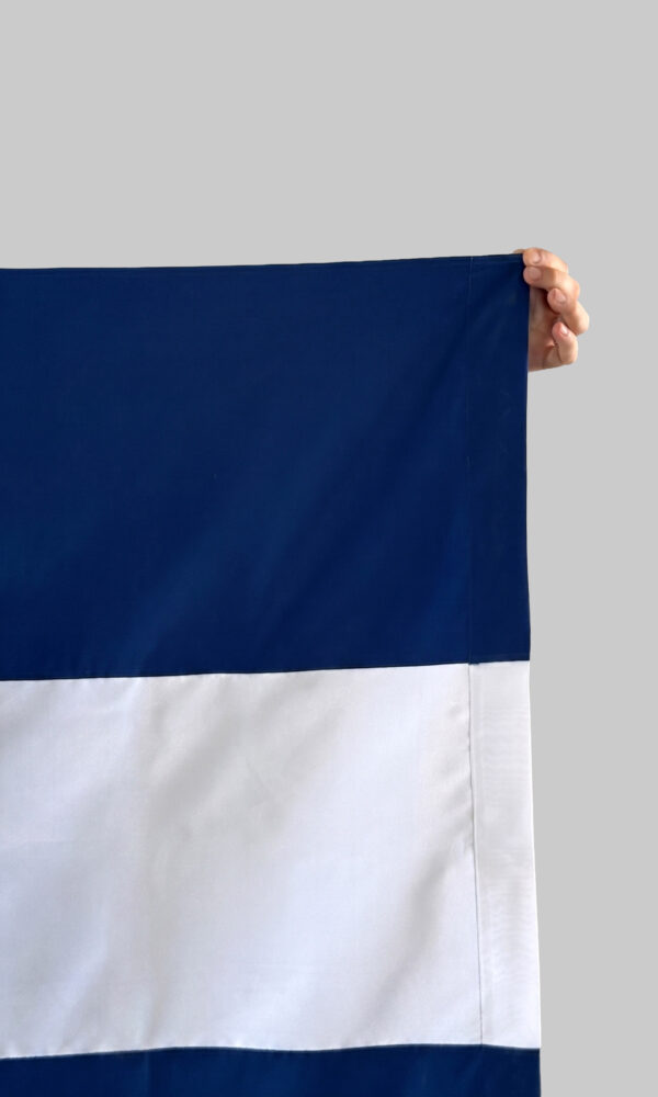Alternative view of Flaga "Core" Niebieski/Biały/Niebieski