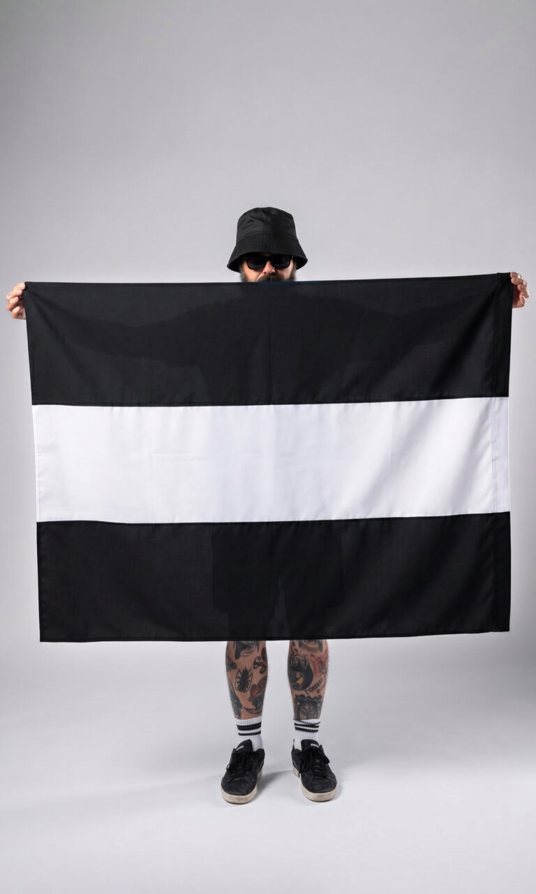 Flaga "Core" Czarny/Biały/Czarny