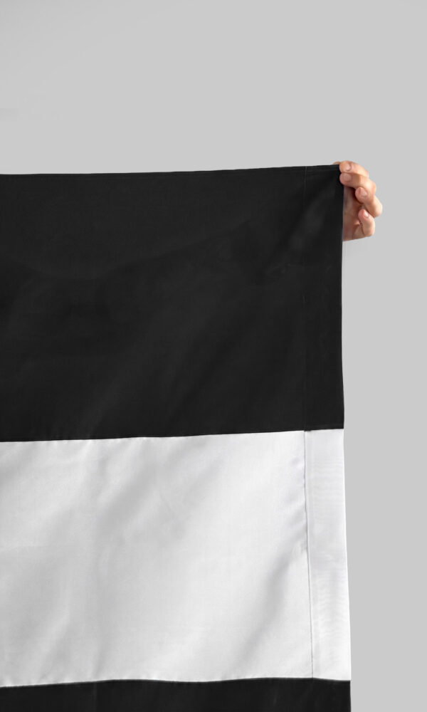 Alternative view of Flaga "Core" Czarny/Biały/Czarny